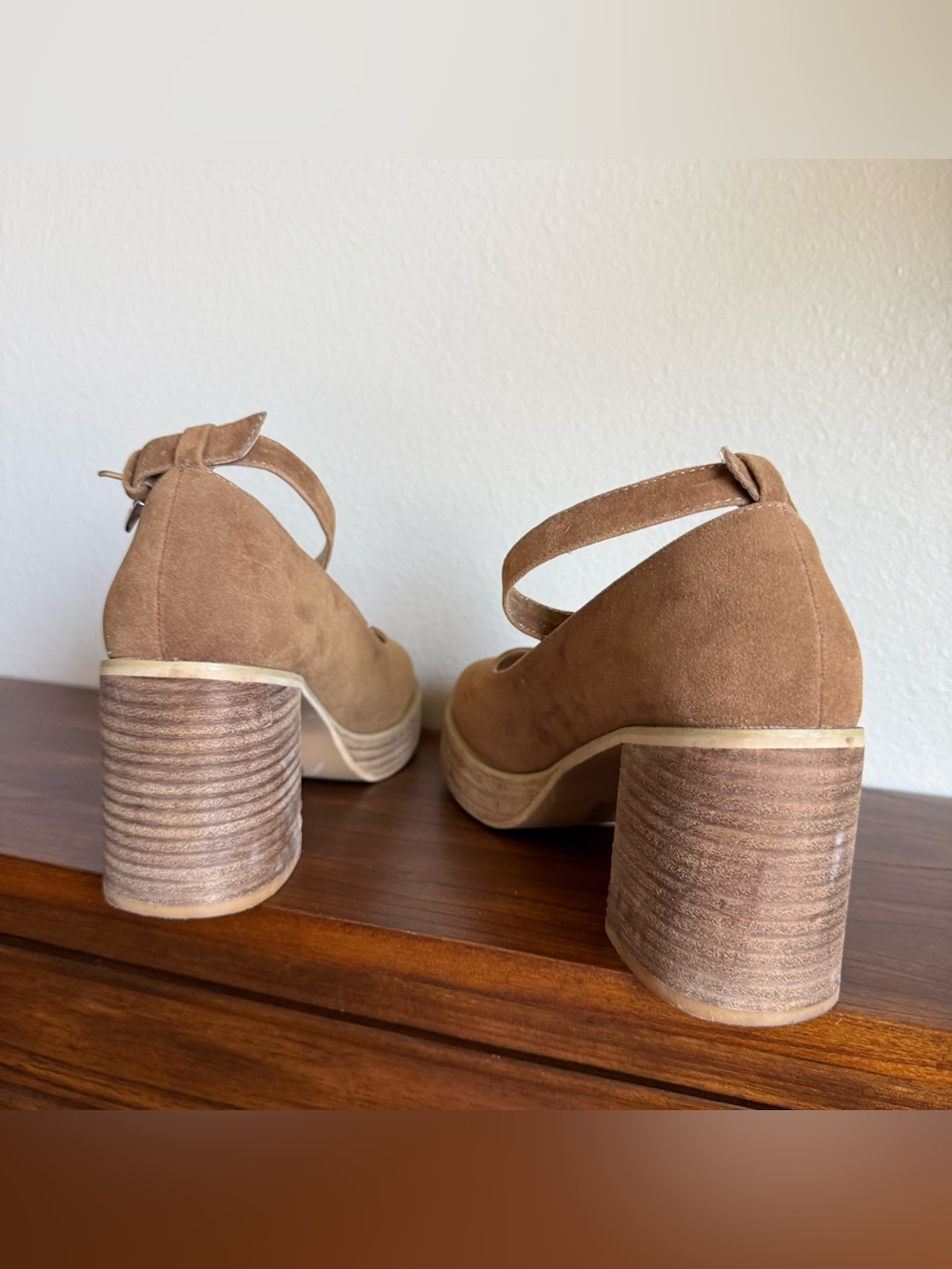 Oasis Society Designer Camel Brown Suede Mary Jane Heels Women’s Size 10 - Picture 8 of 9